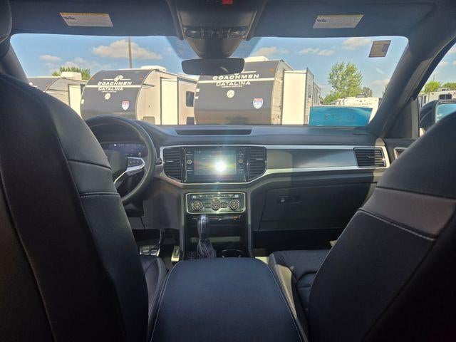 2023 Volkswagen Atlas Cross Sport 3.6L V6 SEL Premium R-Line 4MOTION
