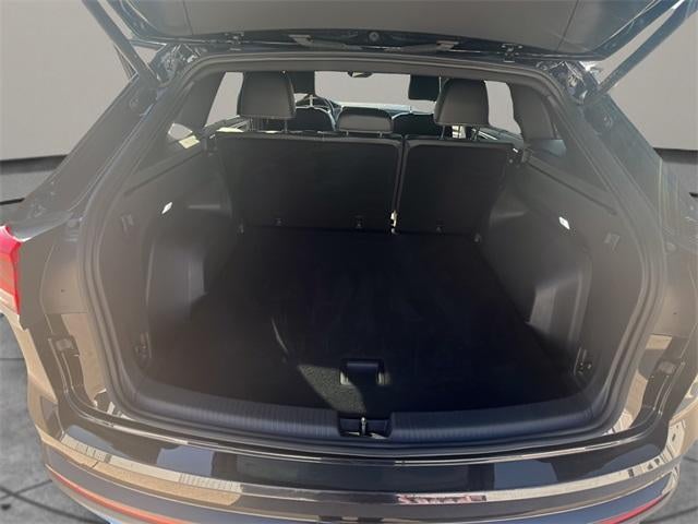 2024 Volkswagen Atlas Cross Sport 2.0T SE w/Technology 4MOTION