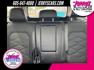 2024 Volkswagen Atlas 2.0T SE w/Technology 4MOTION
