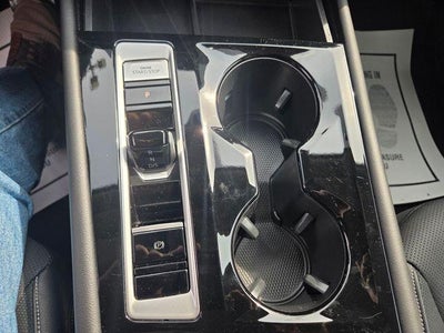 2024 Volkswagen Atlas 2.0T SE w/Technology 4MOTION