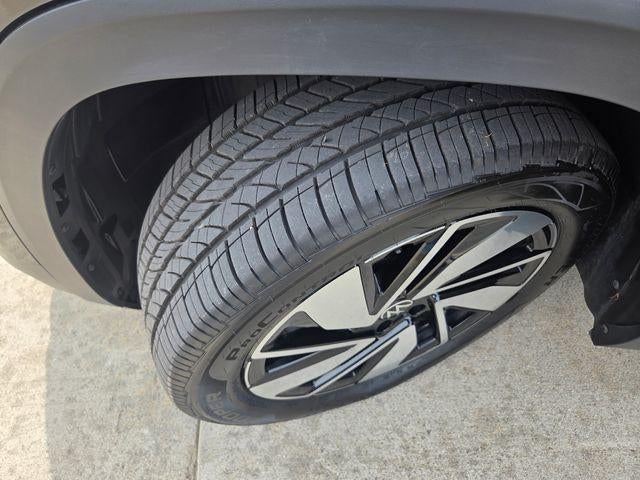 2024 Volkswagen Atlas 2.0T SE w/Technology 4MOTION