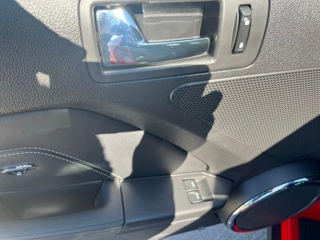 2012 Ford Mustang 2dr Cpe GT Premium