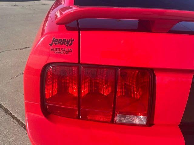 2005 Ford Mustang GT Premium