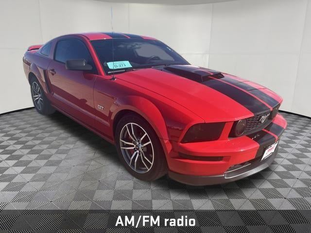 2005 Ford Mustang GT Premium