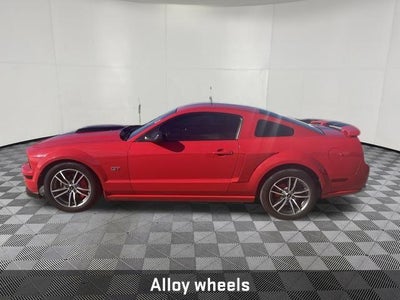 2005 Ford Mustang GT Premium