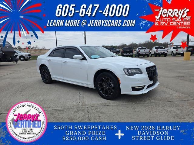 2023 Chrysler 300 Touring L AWD