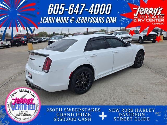 2023 Chrysler 300 Touring L AWD