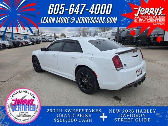 2023 Chrysler 300 Touring L AWD