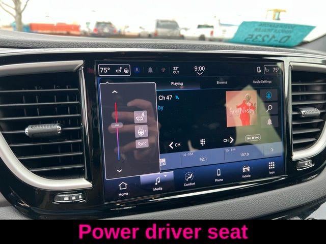 2025 Chrysler Pacifica Select FWD