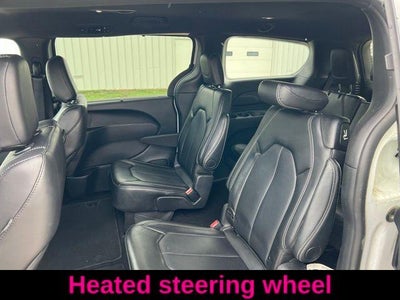 2025 Chrysler Pacifica Select FWD