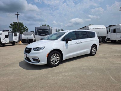 2025 Chrysler Pacifica Select FWD