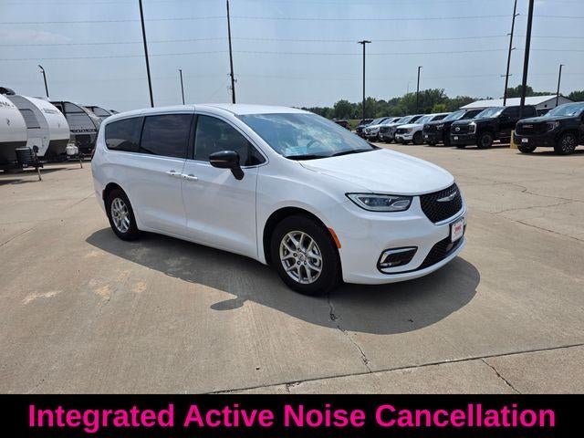 2025 Chrysler Pacifica Select FWD