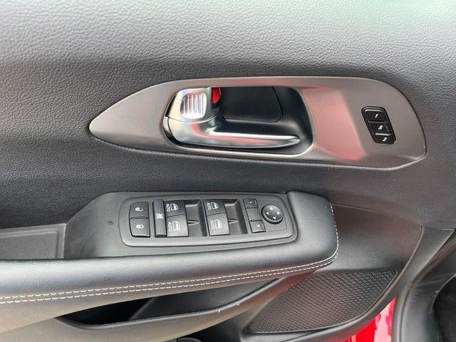 2025 Chrysler Pacifica Select FWD