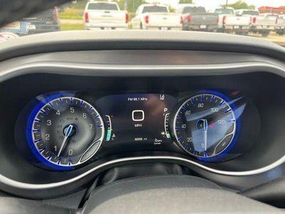 2025 Chrysler Pacifica Select FWD