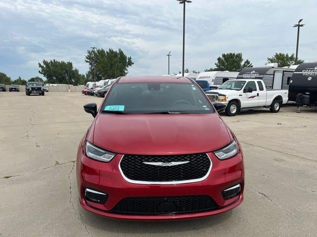 2025 Chrysler Pacifica Select FWD