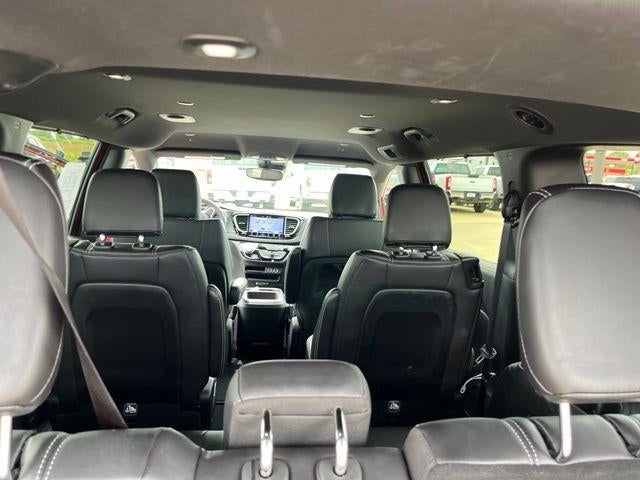 2025 Chrysler Pacifica Select FWD