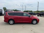 2025 Chrysler Pacifica Select FWD