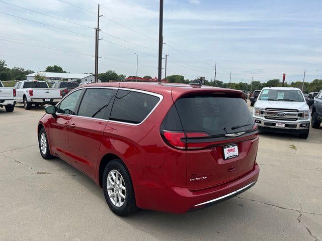 2025 Chrysler Pacifica Select FWD