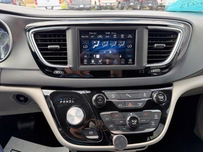 2020 Chrysler Pacifica Touring L FWD