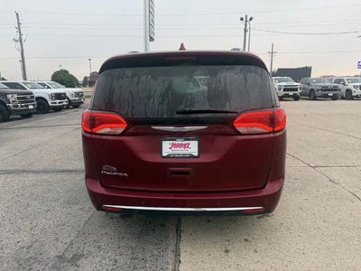 2020 Chrysler Pacifica Touring L FWD