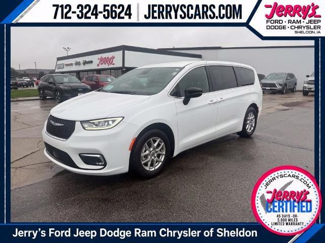 2025 Chrysler Pacifica Select FWD
