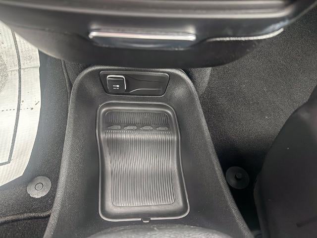 2025 Chrysler Pacifica Select FWD