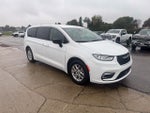 2025 Chrysler Pacifica Select FWD