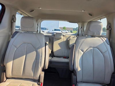 2018 Chrysler Pacifica Touring L FWD
