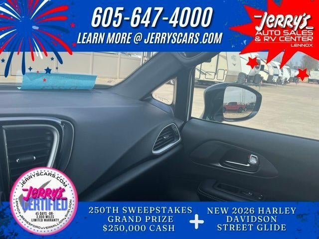 2025 Chrysler Pacifica Select FWD