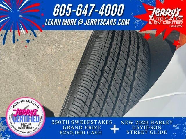 2025 Chrysler Pacifica Select FWD