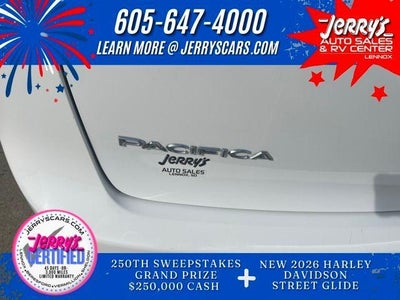 2025 Chrysler Pacifica Select FWD