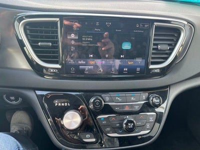 2025 Chrysler Pacifica Select FWD