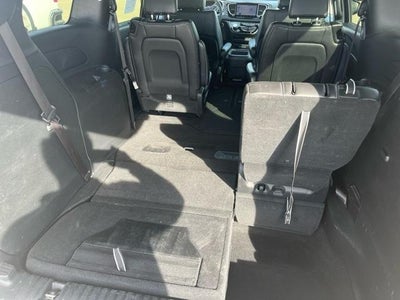 2025 Chrysler Pacifica Select FWD