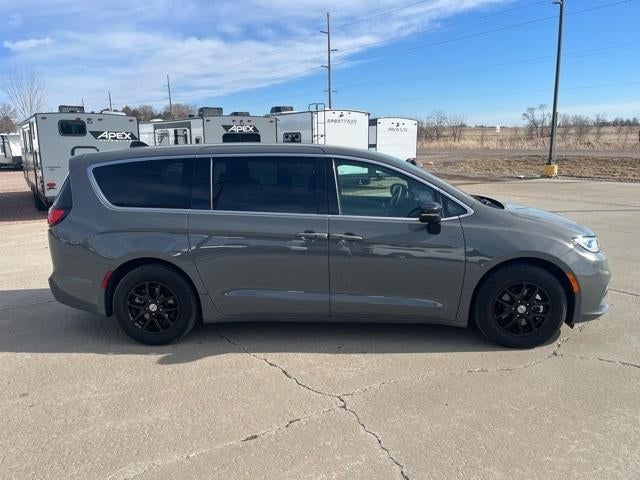 2025 Chrysler Pacifica Select FWD