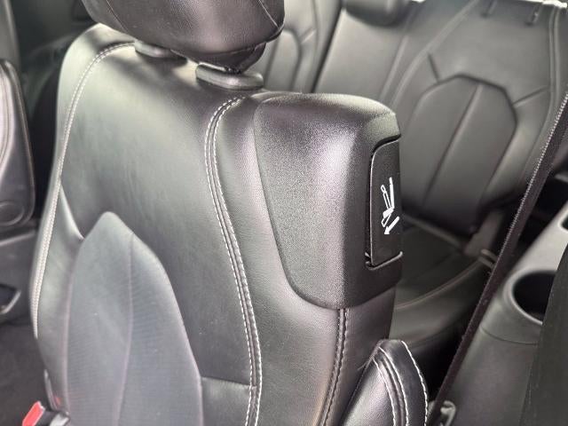 2025 Chrysler Pacifica Select FWD