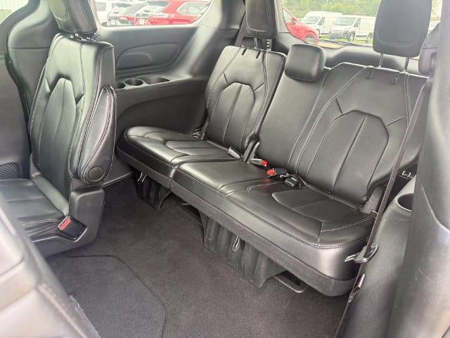 2025 Chrysler Pacifica Select FWD