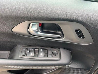 2025 Chrysler Pacifica Select FWD