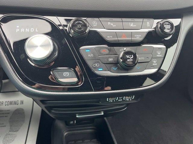 2025 Chrysler Pacifica Select FWD