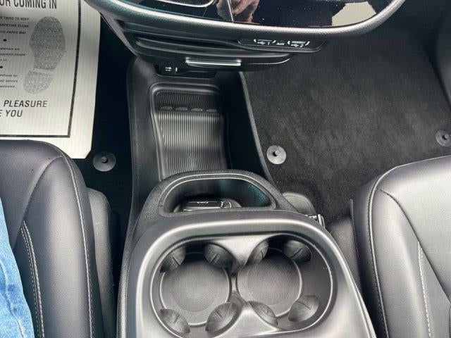 2025 Chrysler Pacifica Select FWD
