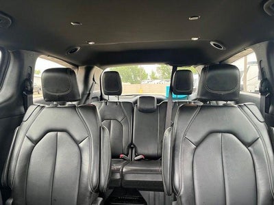 2025 Chrysler Pacifica Select FWD