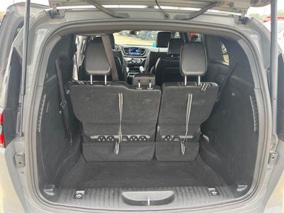 2025 Chrysler Pacifica Select FWD