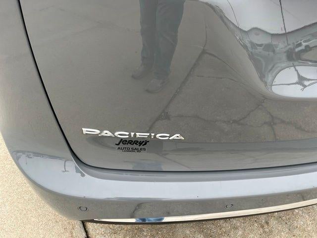 2025 Chrysler Pacifica Select FWD