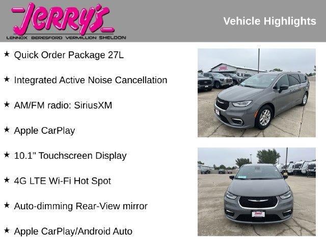 2025 Chrysler Pacifica Select FWD