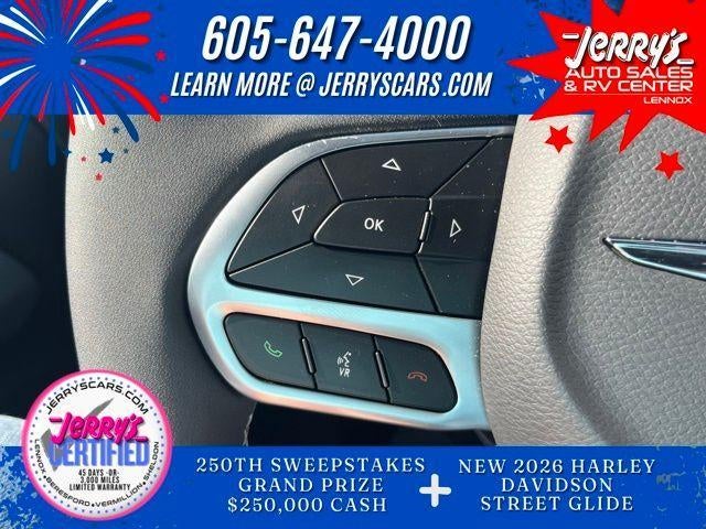 2026 Chrysler Pacifica Limited FWD