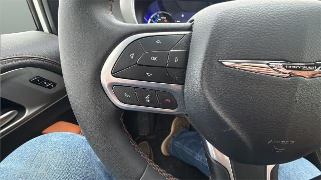 2024 Chrysler Pacifica Hybrid Pinnacle FWD