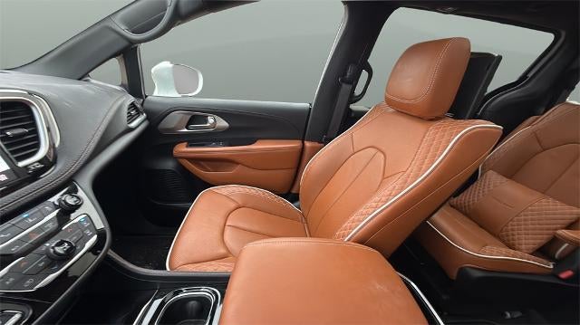 2024 Chrysler Pacifica Hybrid Pinnacle FWD