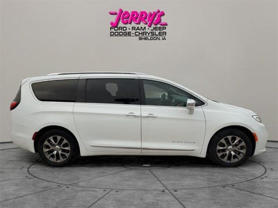 2024 Chrysler Pacifica Hybrid Pinnacle FWD
