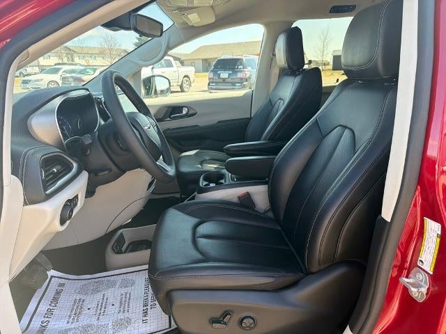 2024 Chrysler Pacifica Touring L AWD