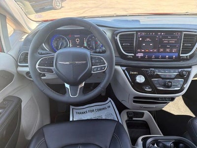 2024 Chrysler Pacifica Touring L AWD