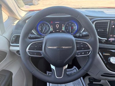 2024 Chrysler Pacifica Touring L AWD